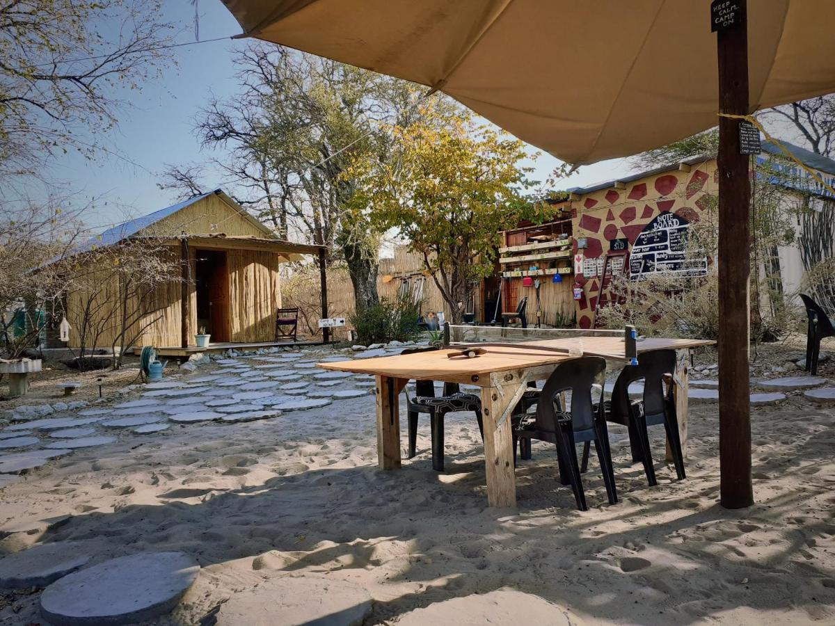 Хостел Eselbe Camp Backpackers Nata Екстер'єр фото