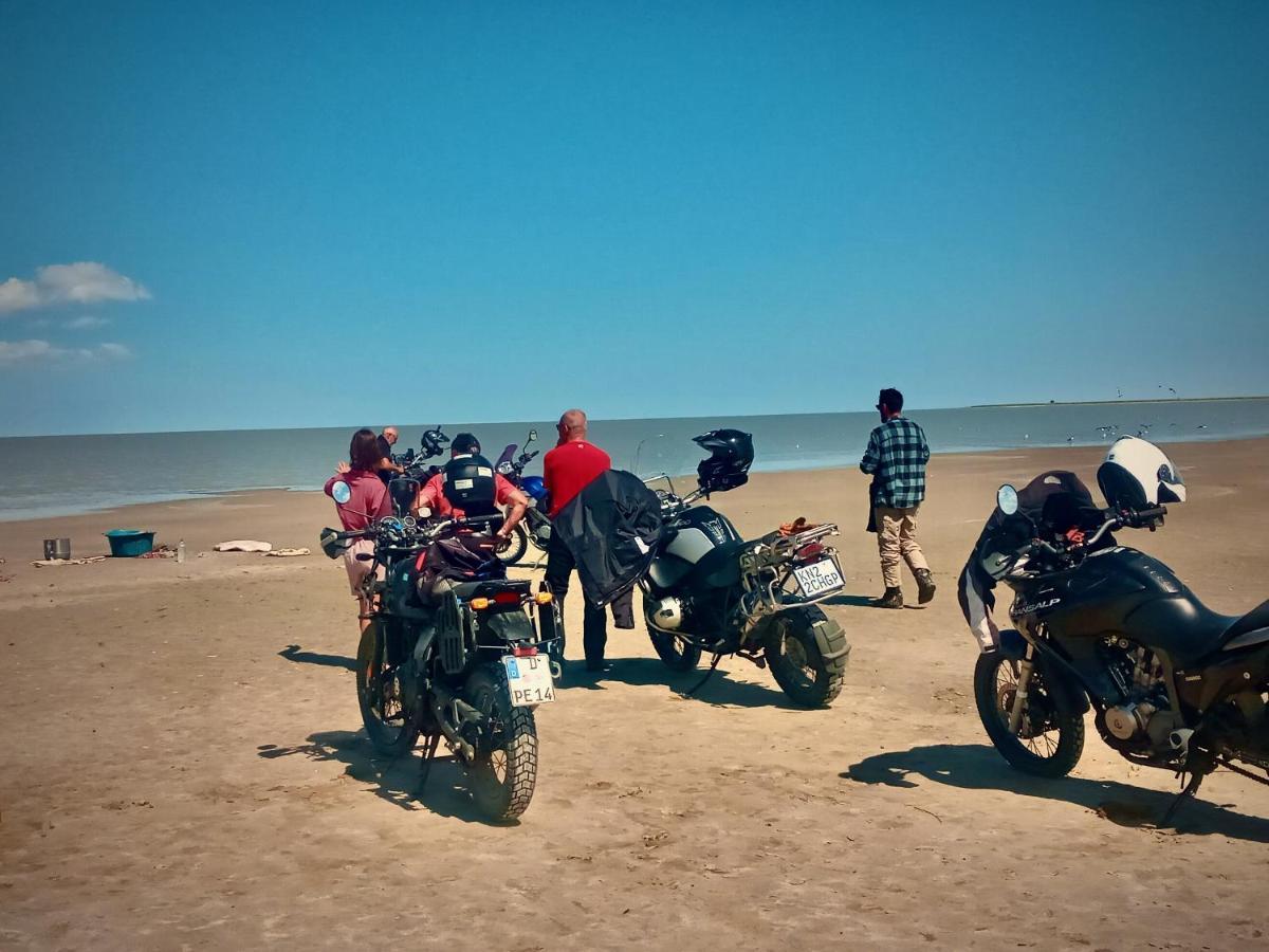Хостел Eselbe Camp Backpackers Nata Екстер'єр фото